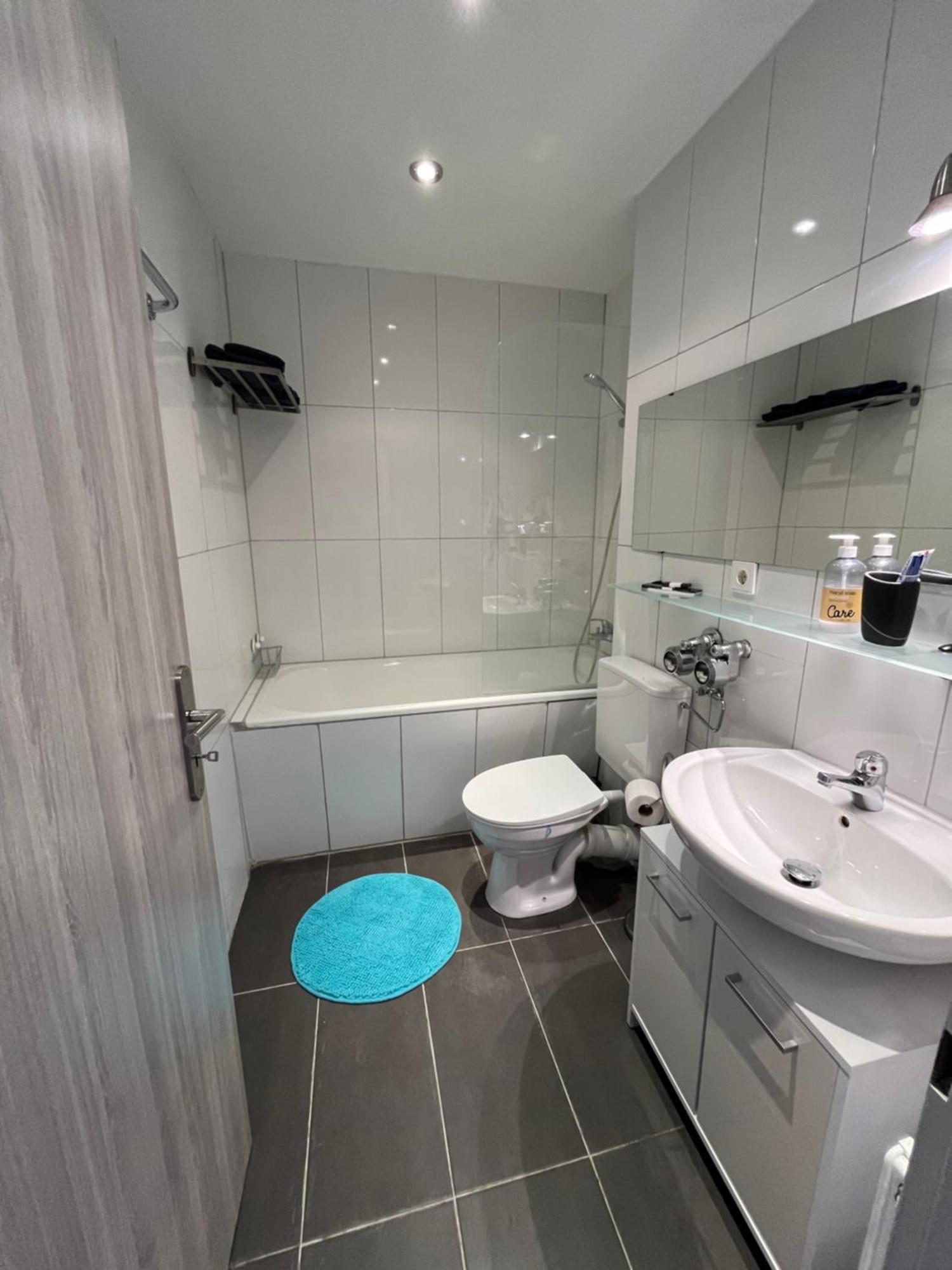 Balance Apartment Duesseldorf - Neuss With Parking Exterior photo